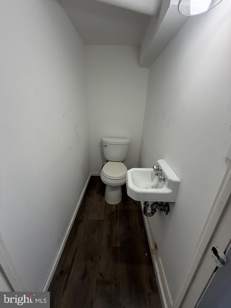 4304 Bennington St Property Photo 19