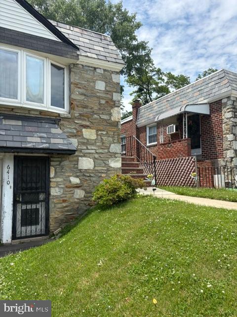 6410 Boyer St Property Photo 3
