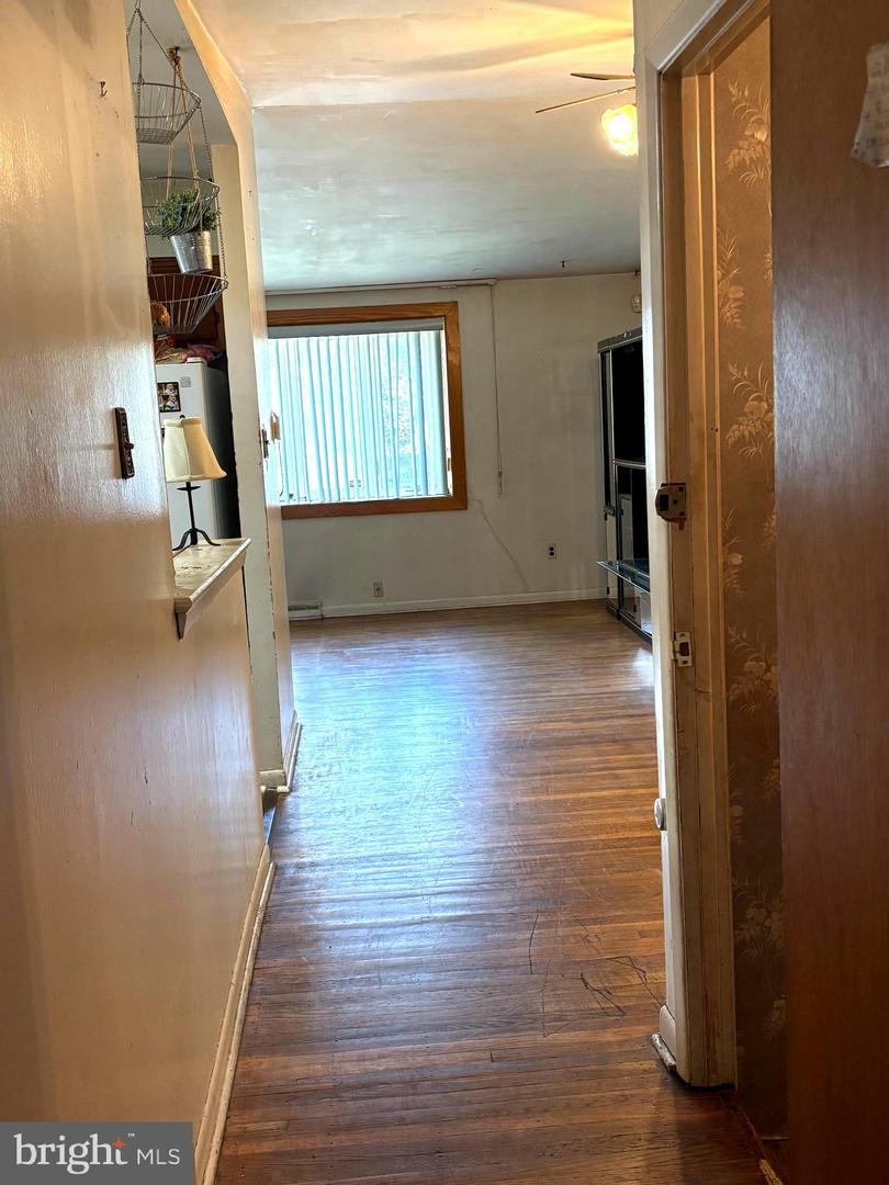 6410 Boyer St Property Photo 16