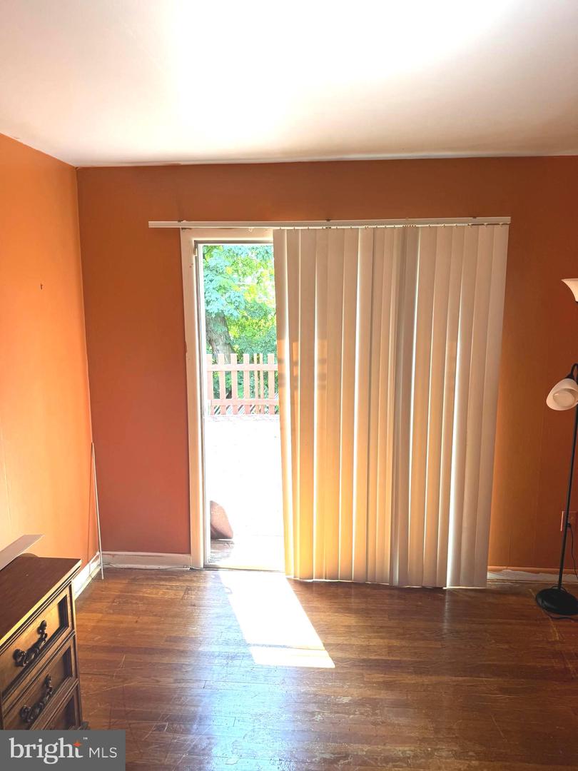 6410 Boyer St Property Photo 18