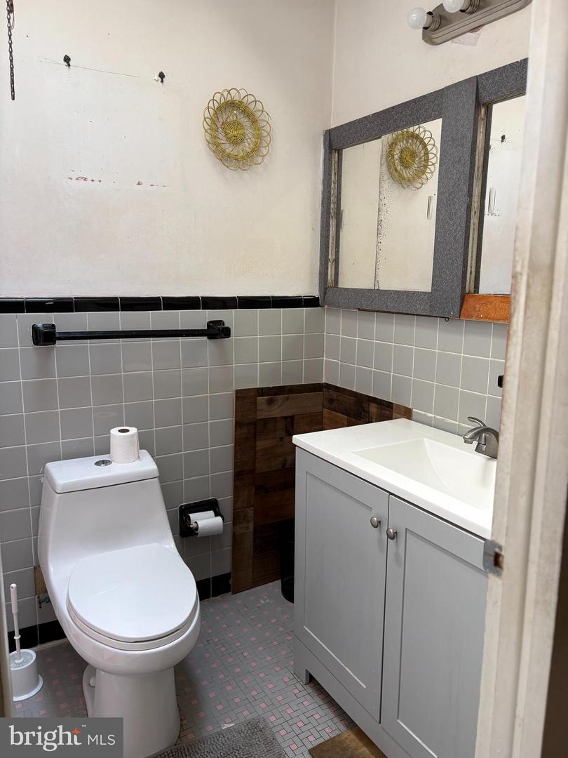 6410 Boyer St Property Photo 22
