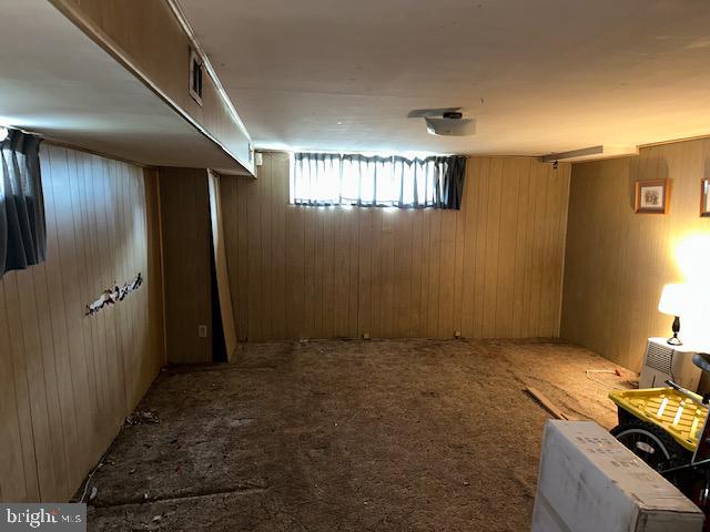 9312 Crispin St Property Photo 19