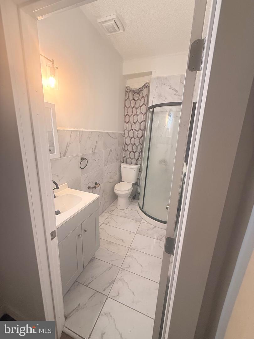 504 N 57th St #1 Property Photo 9