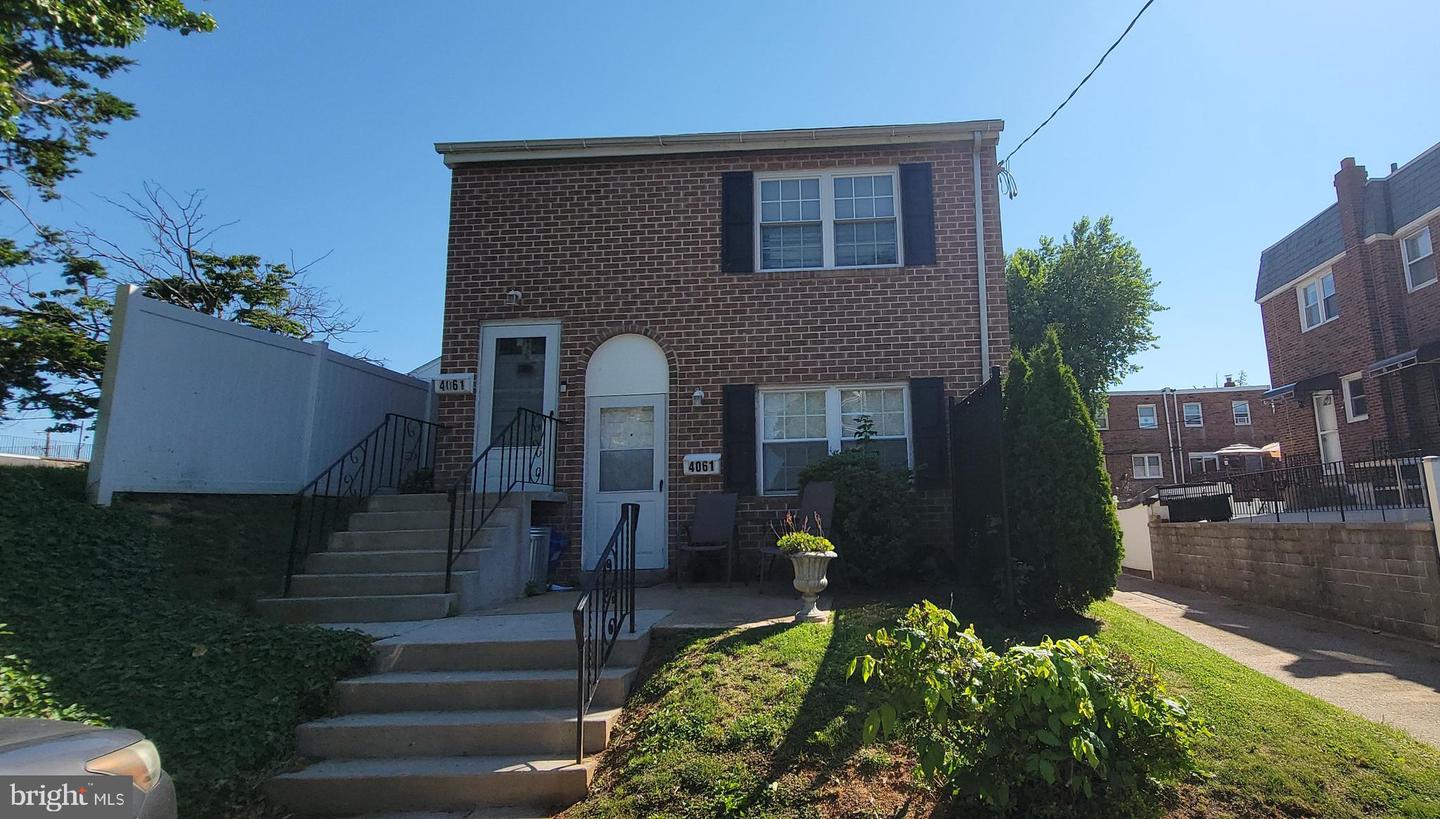 4061 Disston St Property Photo 1