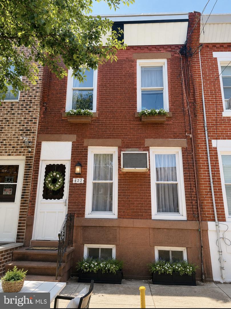 422 Wolf St Property Photo 1