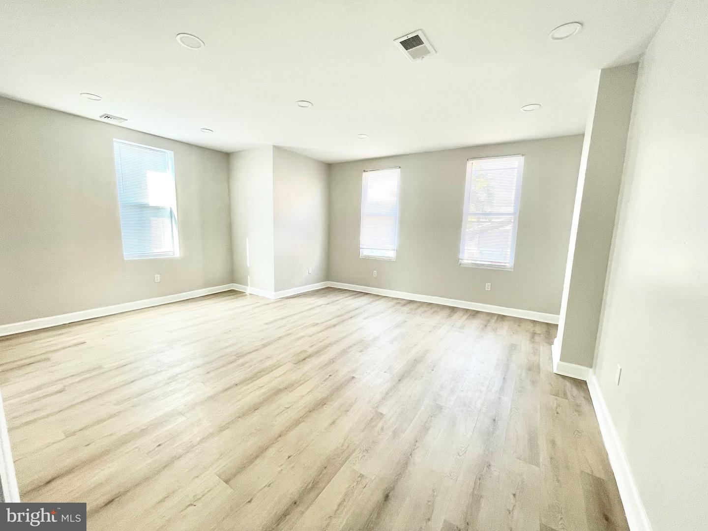 6227 Callowhill St Property Photo 14