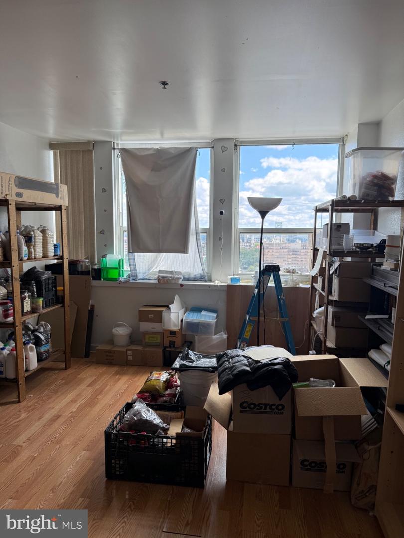 1100 Vine St #p104 Property Photo 4