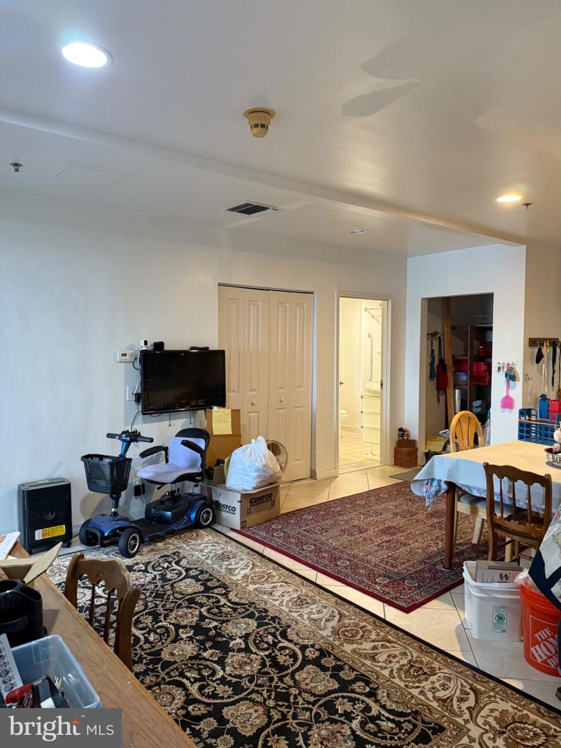 1100 Vine St #p104 Property Photo 7