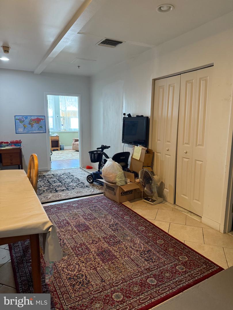 1100 Vine St #p104 Property Photo 14