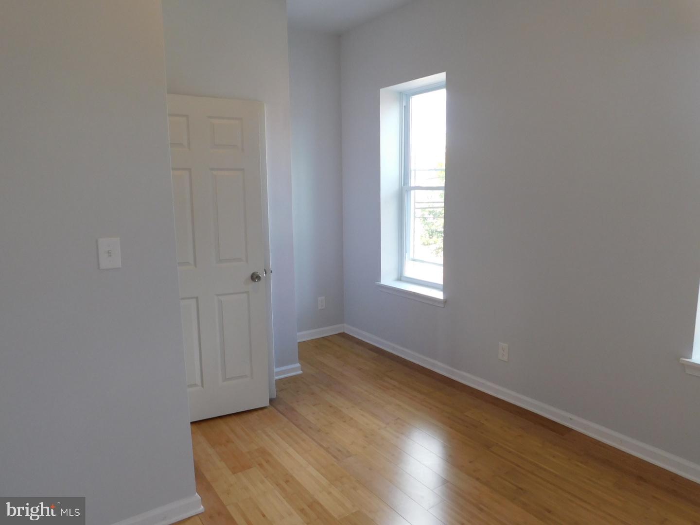 2238 W Master St Property Photo 16