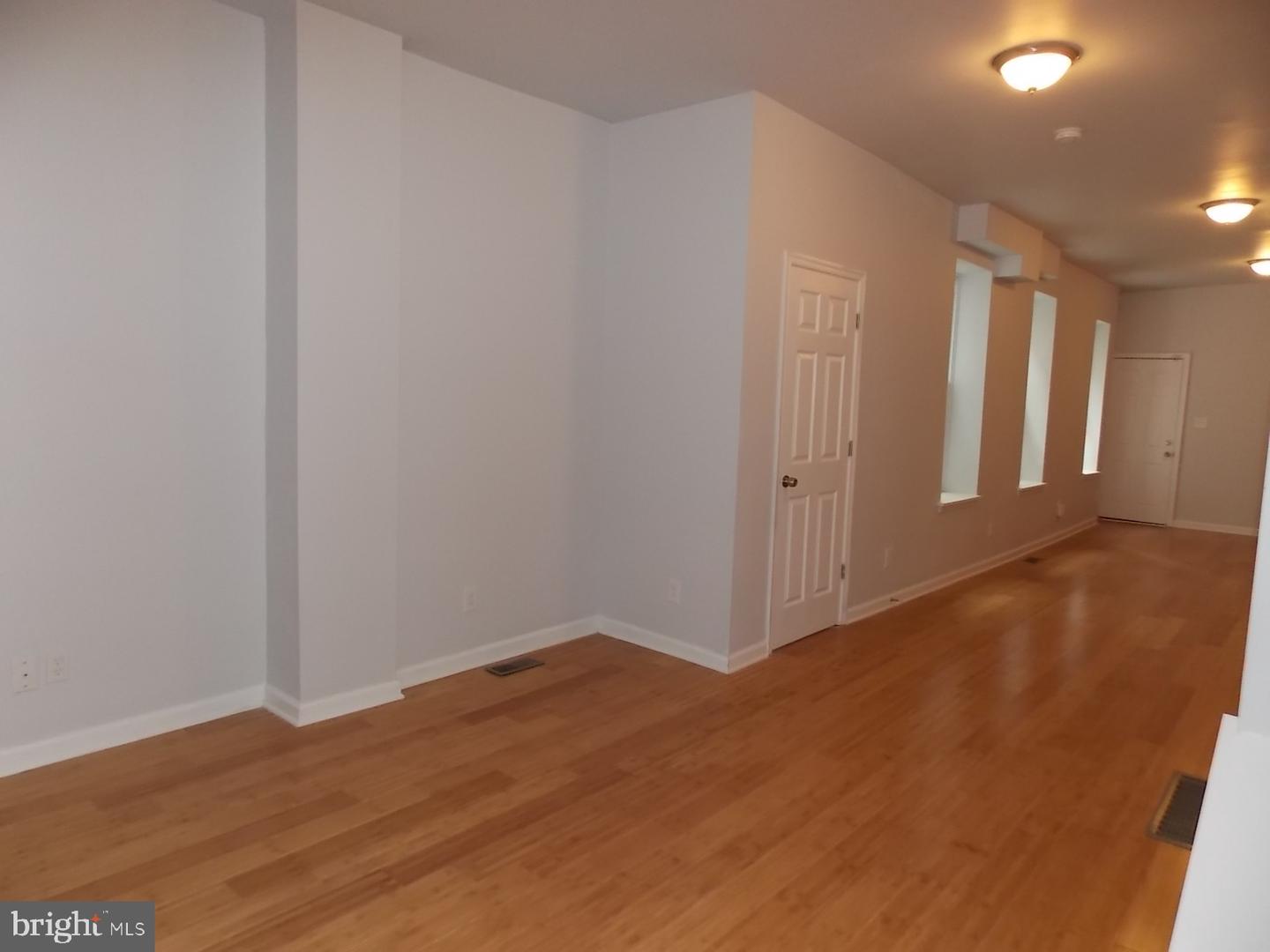 2417 Arlington St Property Photo 1