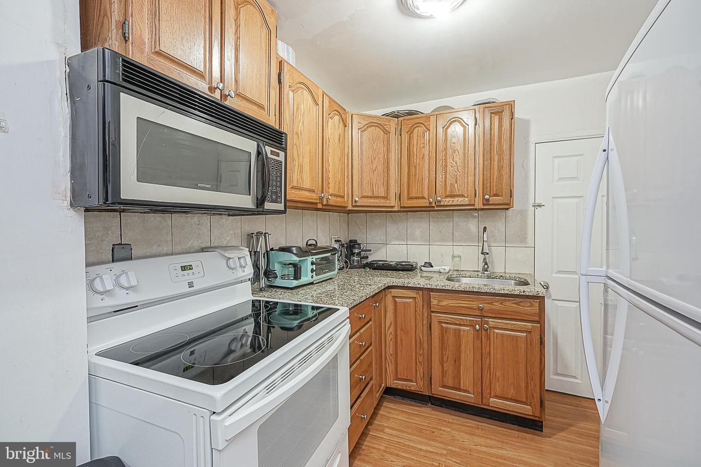 2106 N Orianna St Property Photo 10