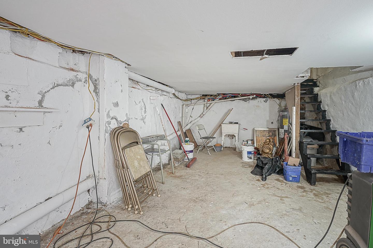2106 N Orianna St Property Photo 15