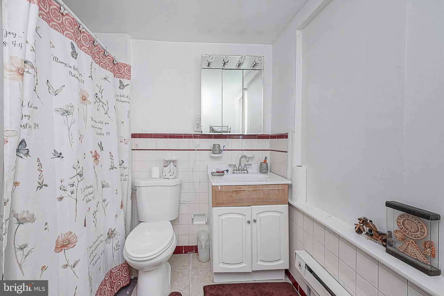 2106 N Orianna St Property Photo 16