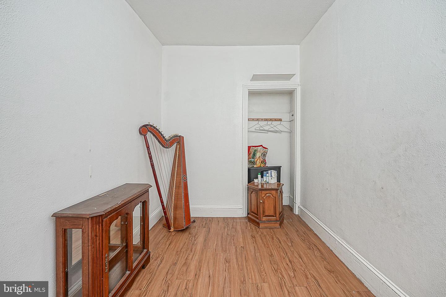 2106 N Orianna St Property Photo 17