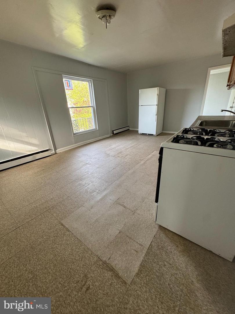 1217 Arrott St #3 Property Photo 2