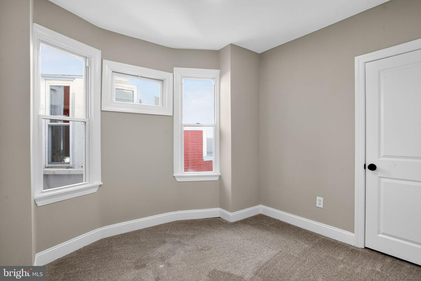 508 W King St Property Photo 23