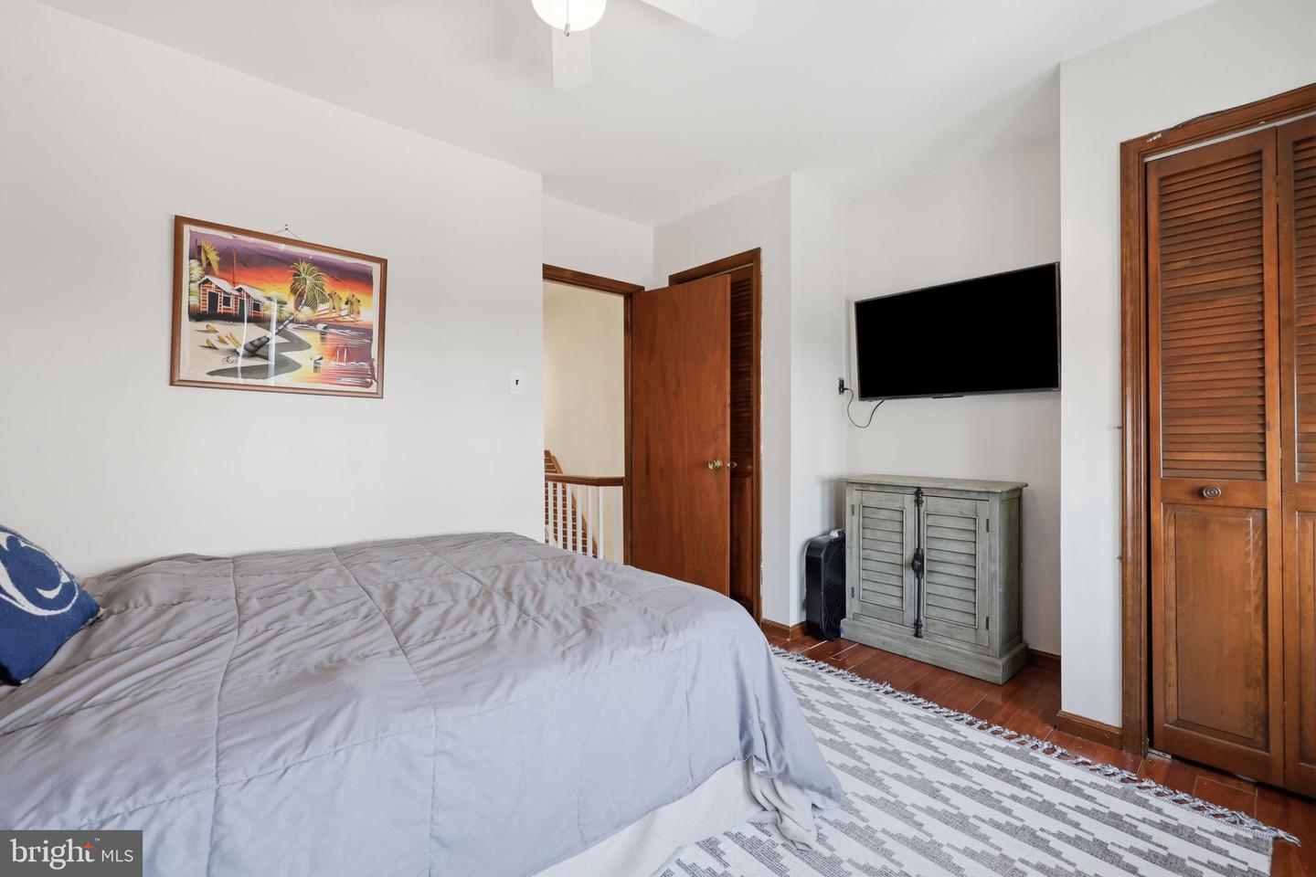 2836 S Sydenham St Property Photo 18