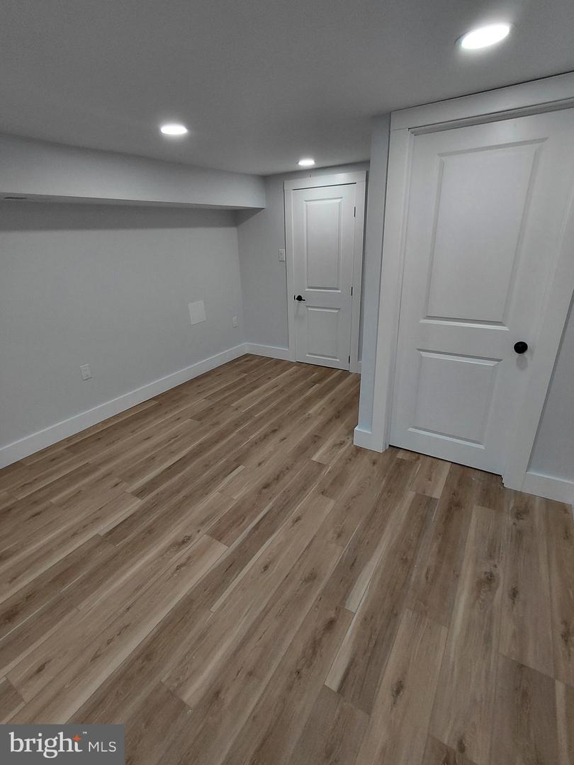 43 E Sharpnack St Property Photo 33