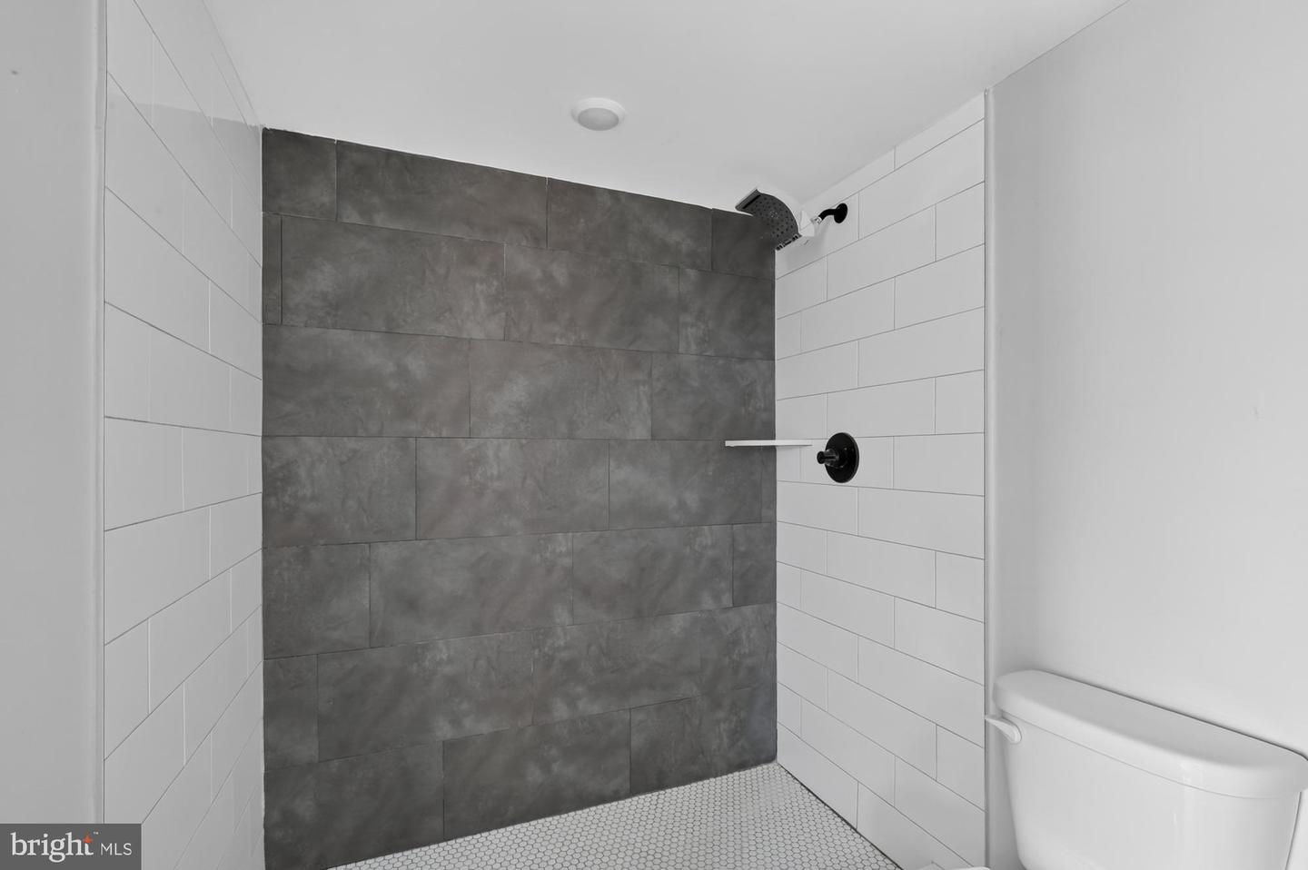 3965 Lancaster Ave #303 Property Photo 24