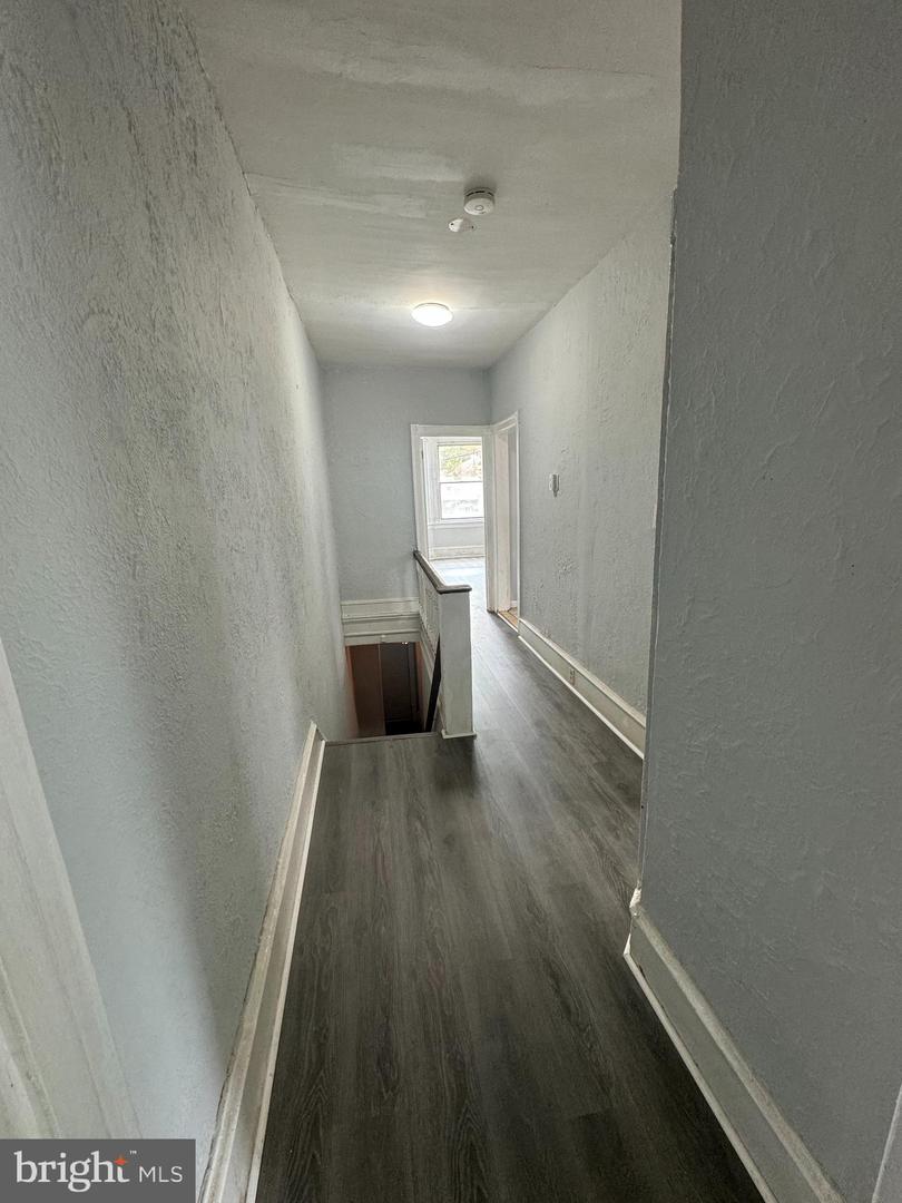 4660 Castor Ave Property Photo 6