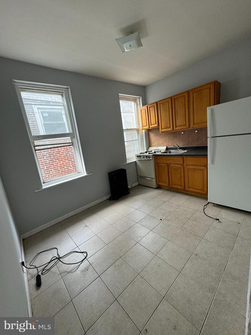 4660 Castor Ave Property Photo 7