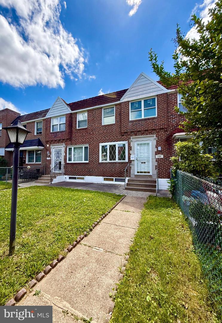 1106 E Hortter St Property Photo 2