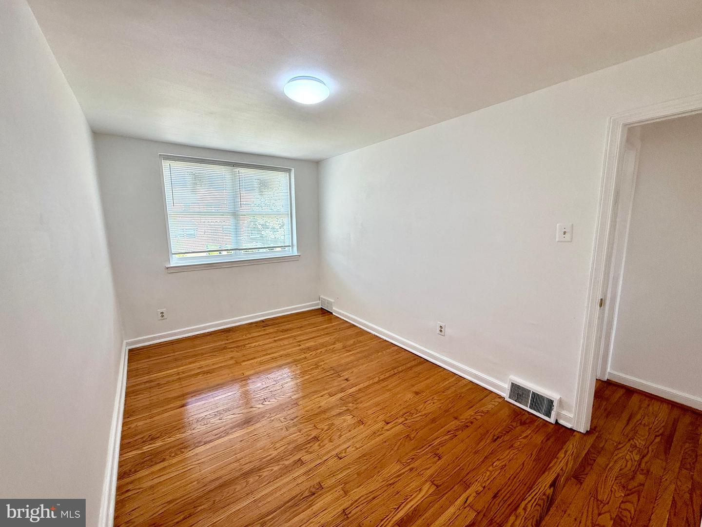 1106 E Hortter St Property Photo 16