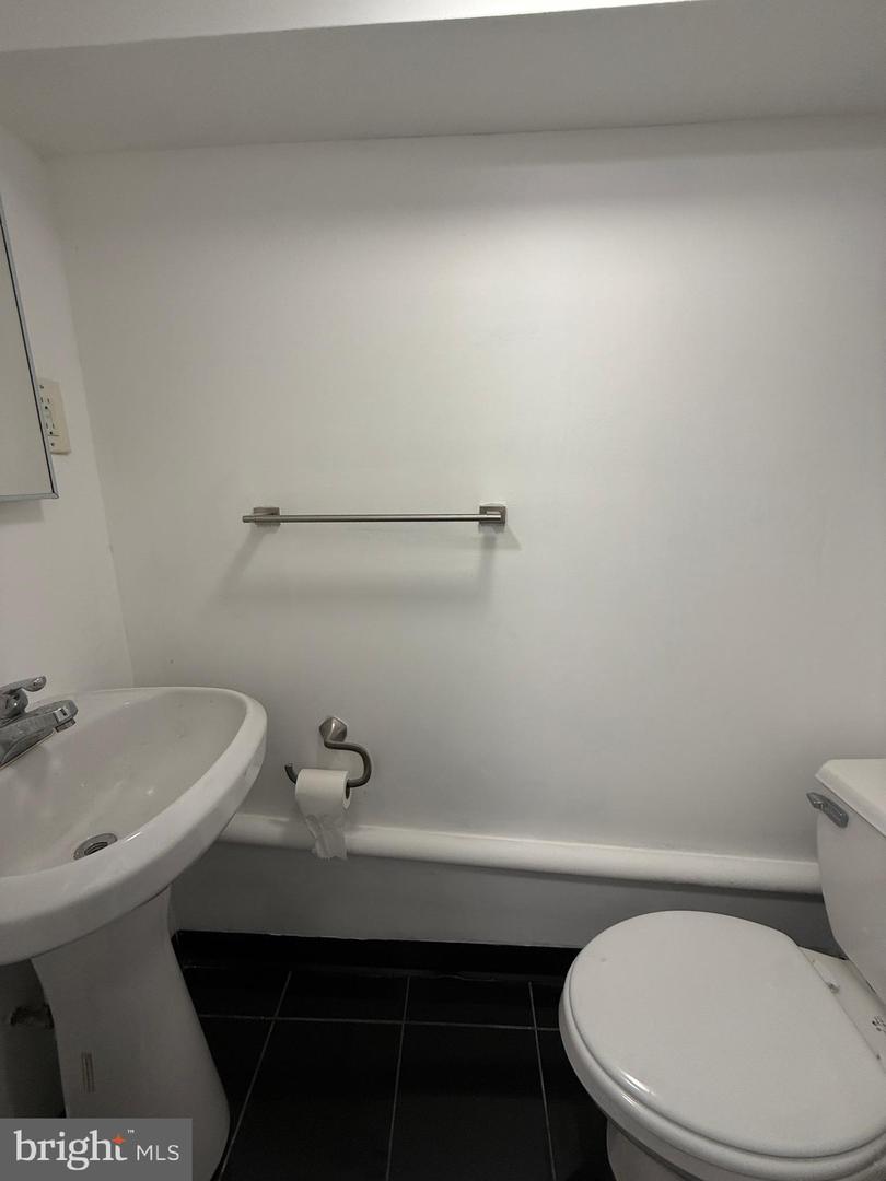 1106 E Hortter St Property Photo 25