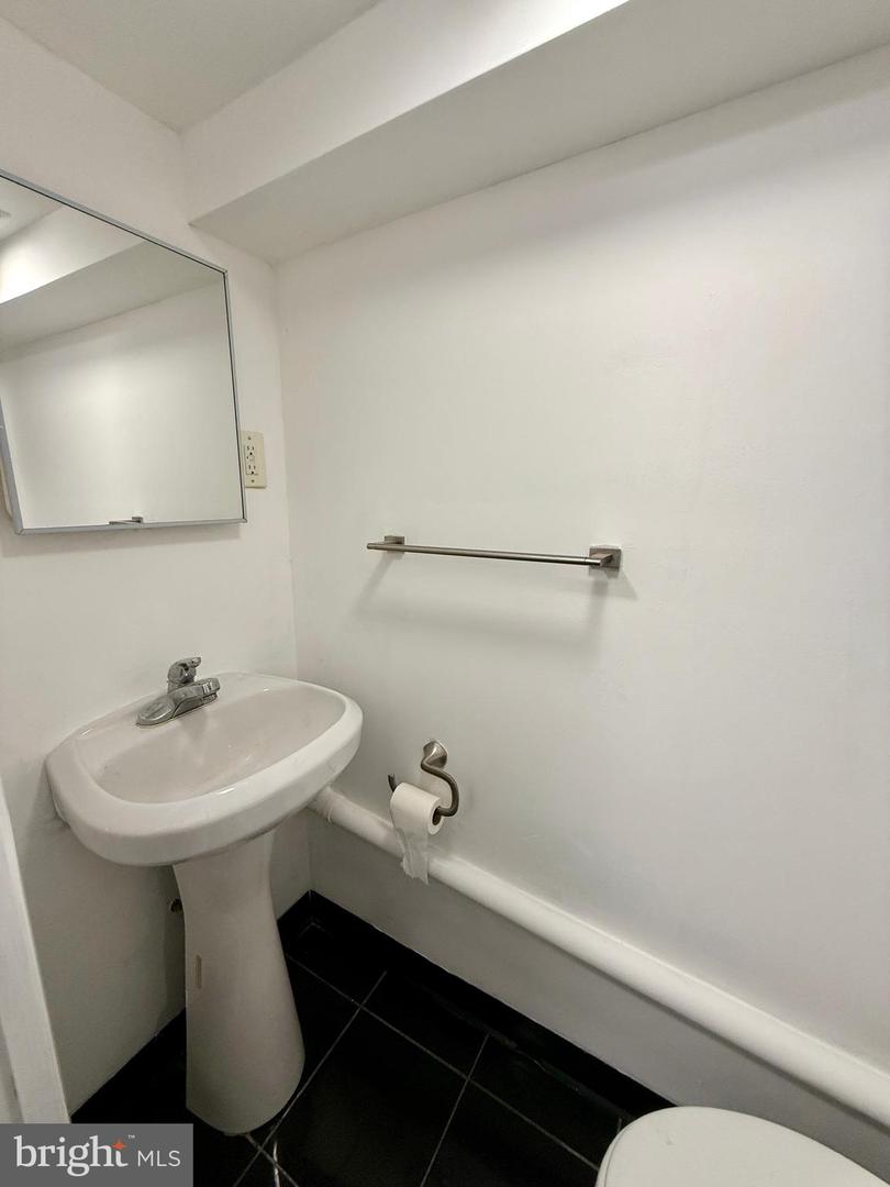 1106 E Hortter St Property Photo 26
