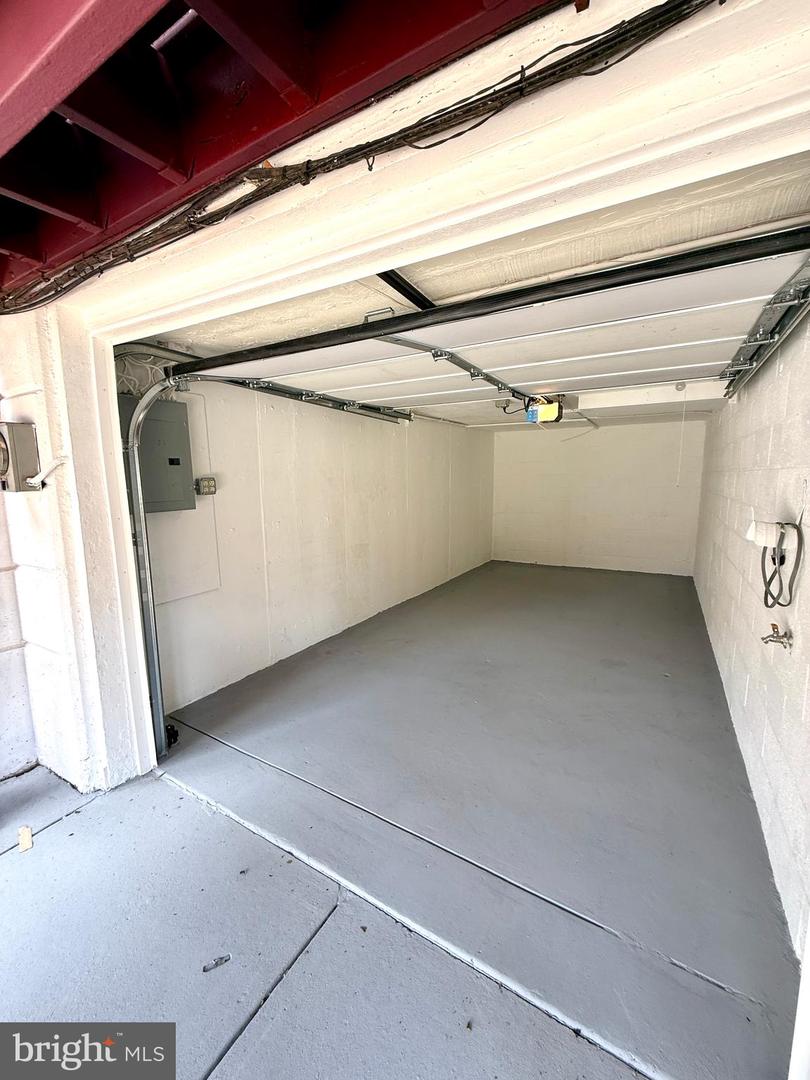 1106 E Hortter St Property Photo 35