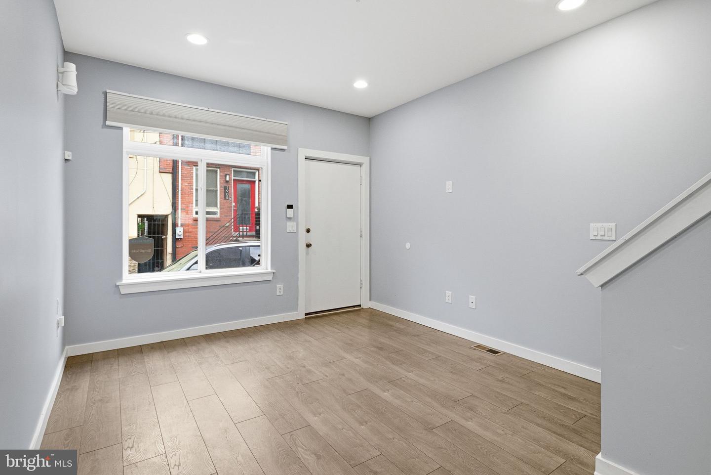 1905 E Harold St Property Photo 6