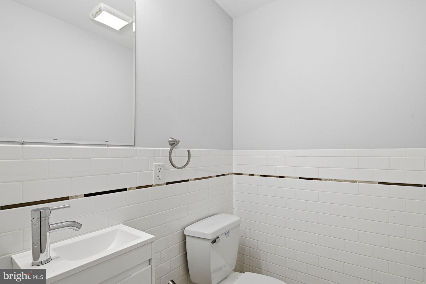 1905 E Harold St Property Photo 15