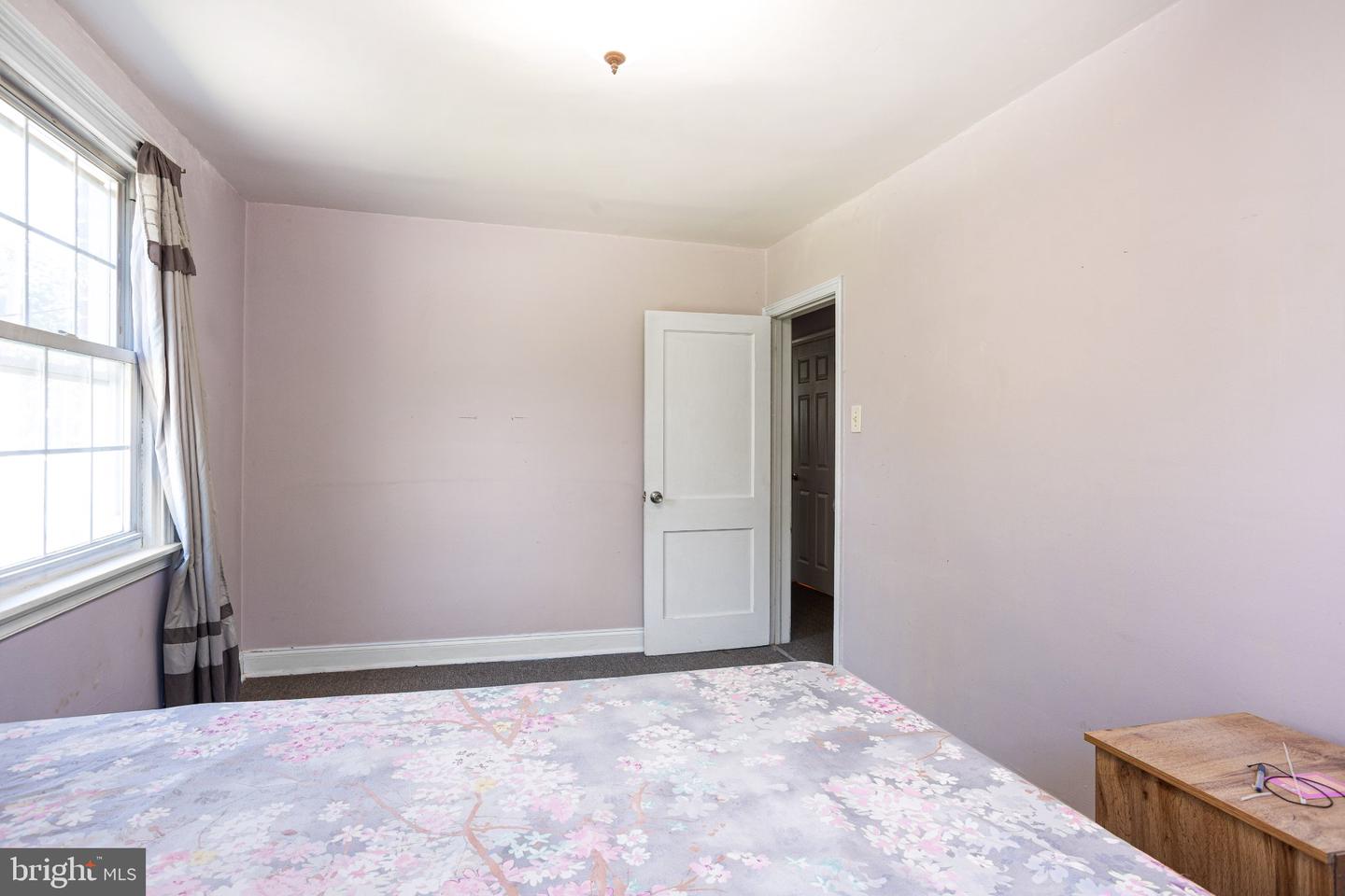 620 W Park Ln Property Photo 16