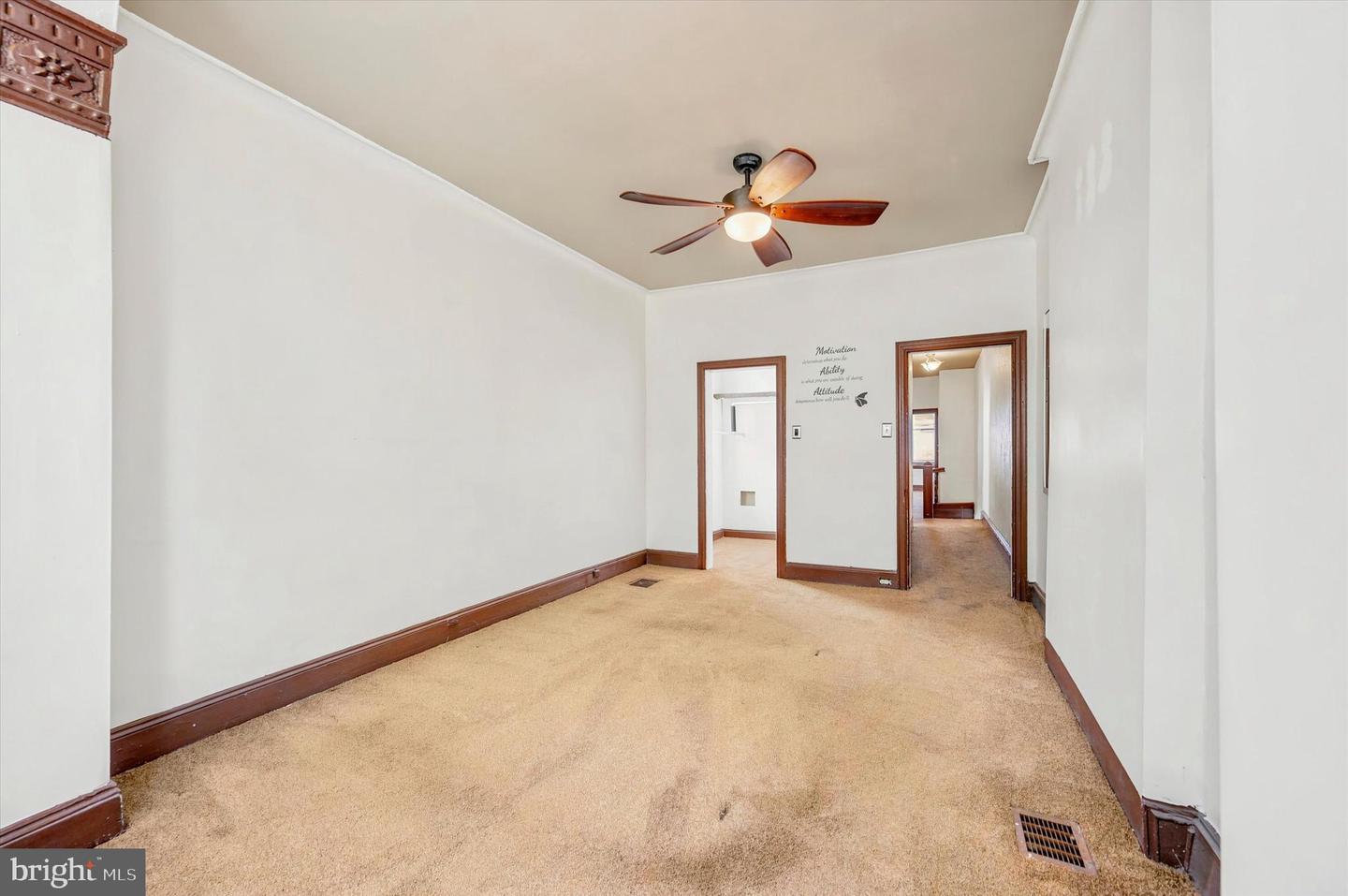 2431 W Norris St Property Photo 20