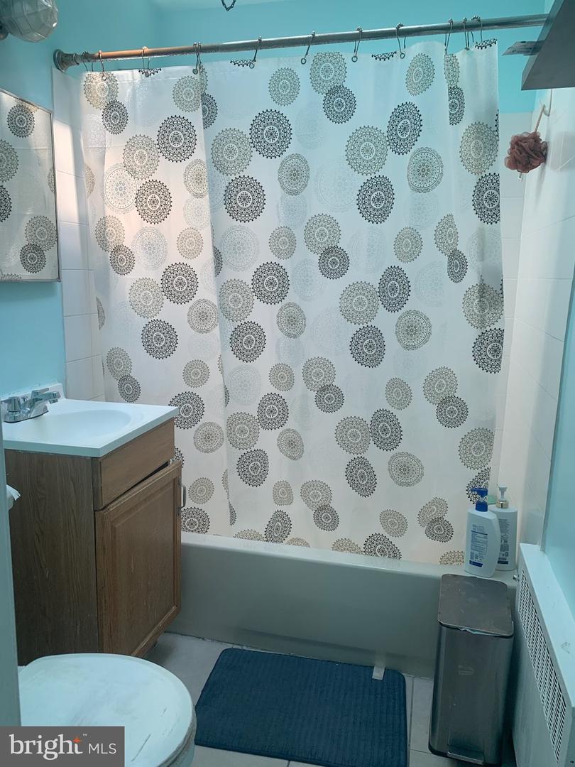 1465 Creston St Property Photo 12