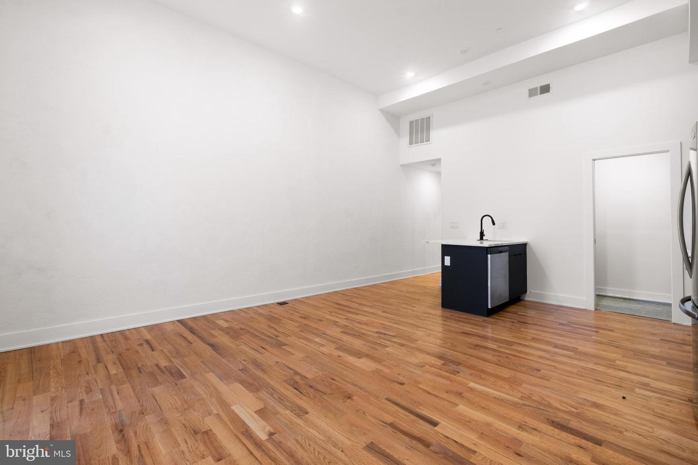1221 4th N #25 Property Photo 3