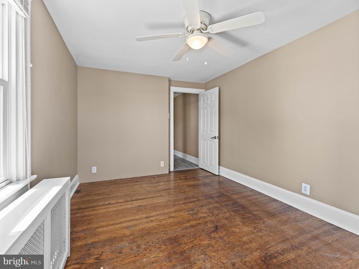 2325 E Sergeant St Property Photo 24