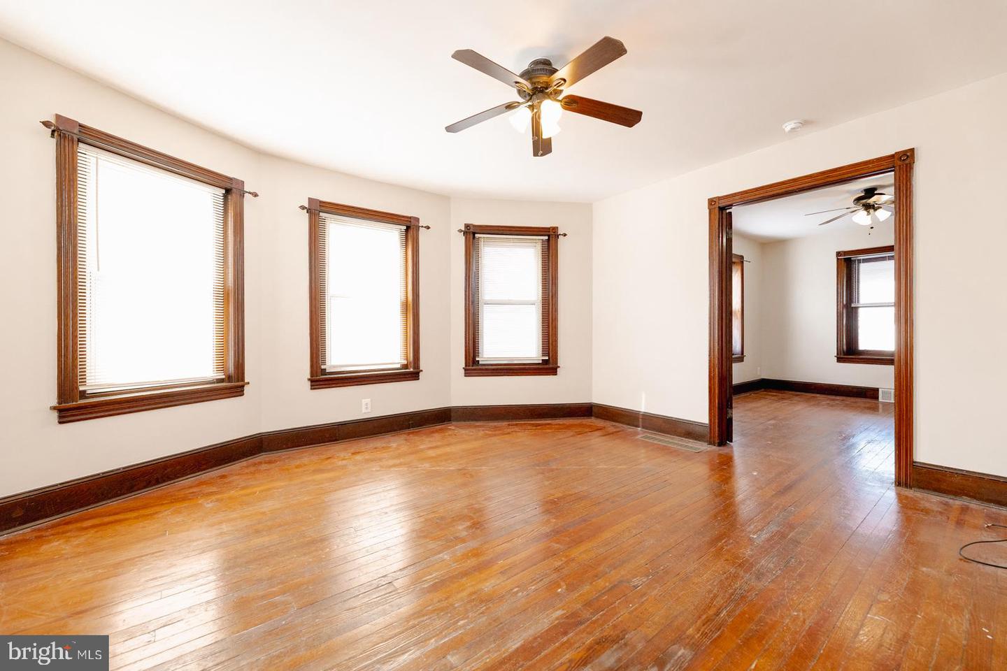 7111 Rising Sun Ave Property Photo 6