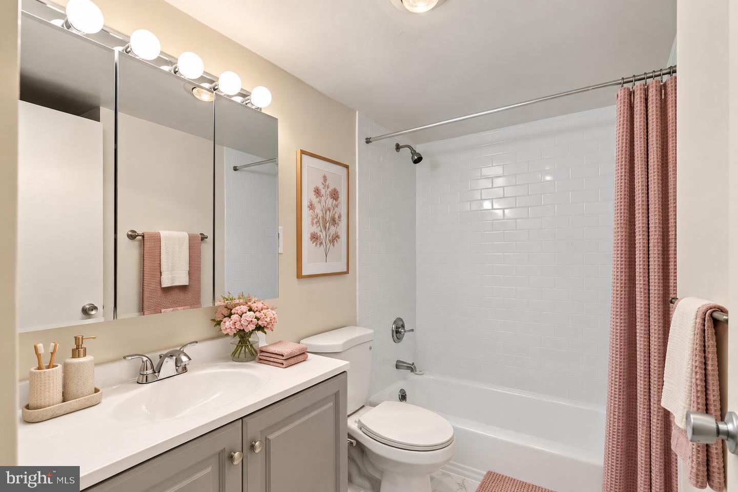 224-30 W Rittenhouse Sq #401 Property Photo 13