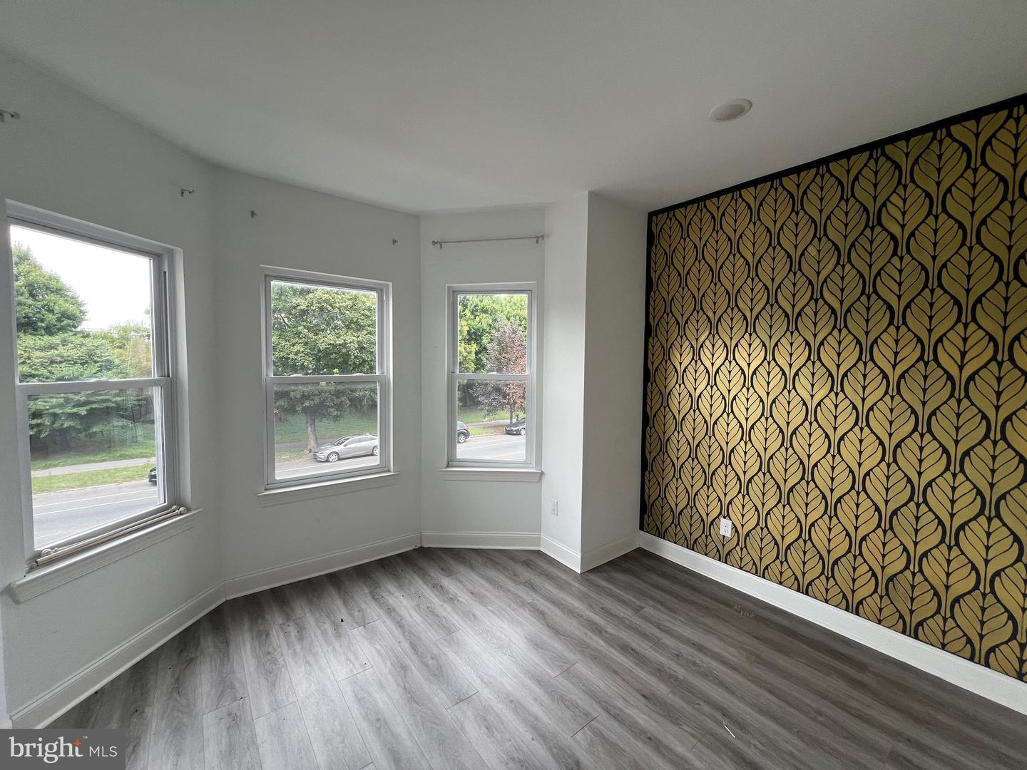 1829 N 33RD ST #2F Property Photo 1