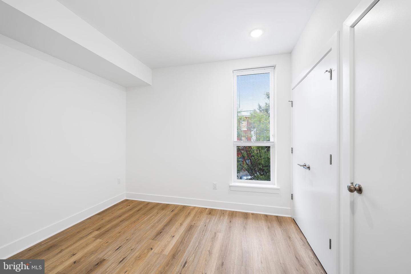 4324 Lancaster Ave #302 Property Photo 11