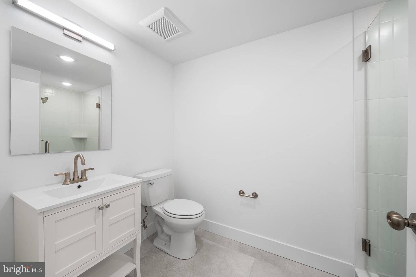 4324 Lancaster Ave #302 Property Photo 17