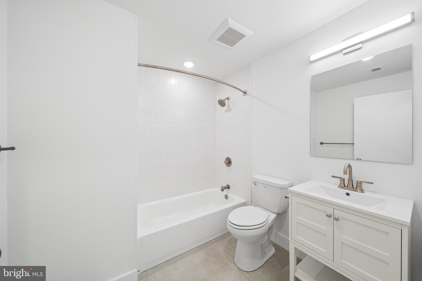 4324 Lancaster Ave #302 Property Photo 18
