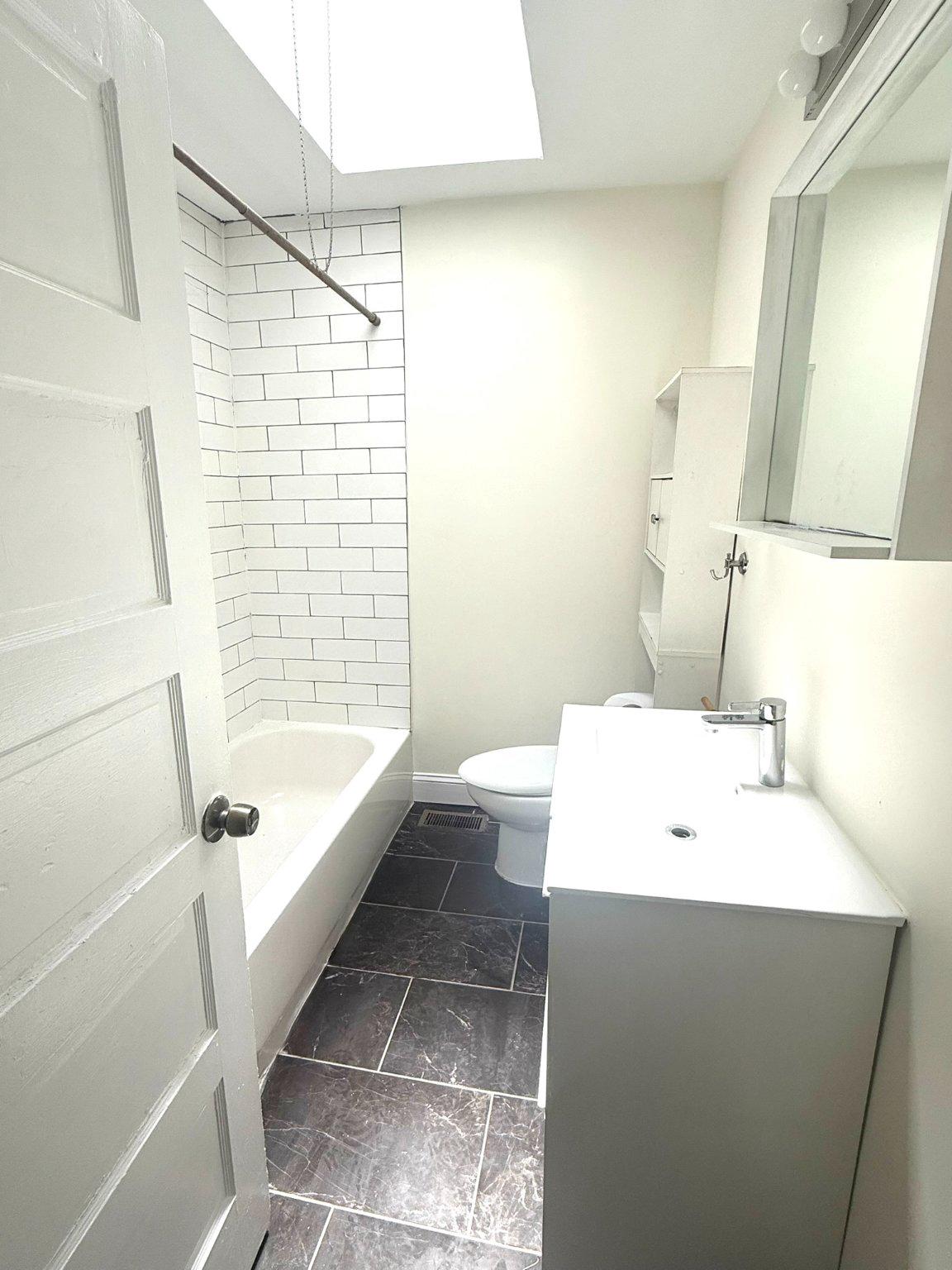 278 E Queen Ln Property Photo 10