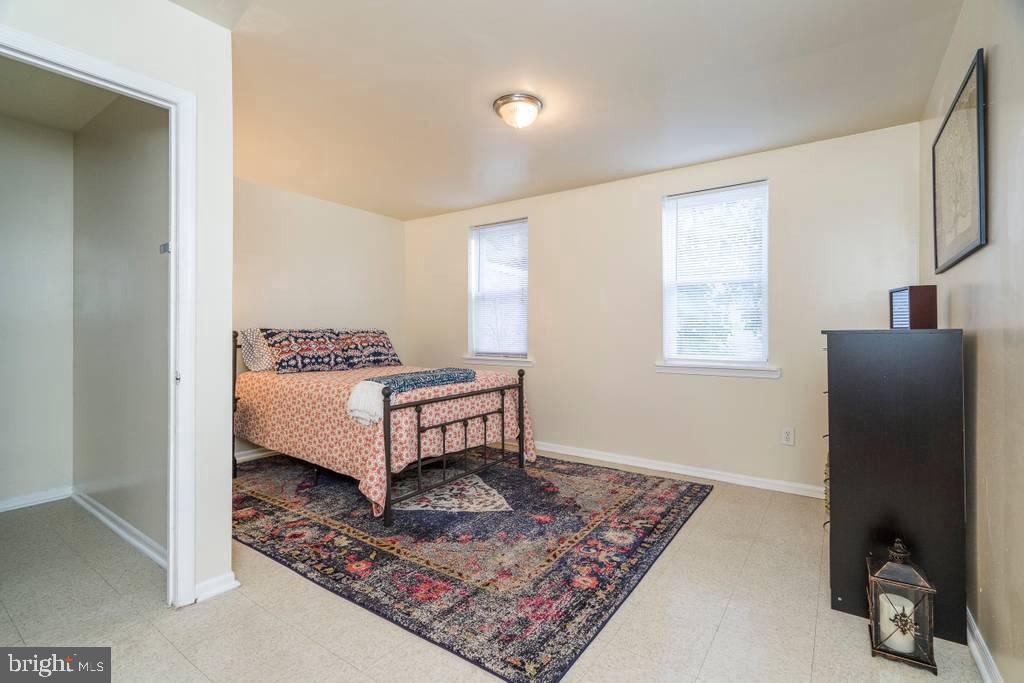 1619 W Master St Property Photo 13
