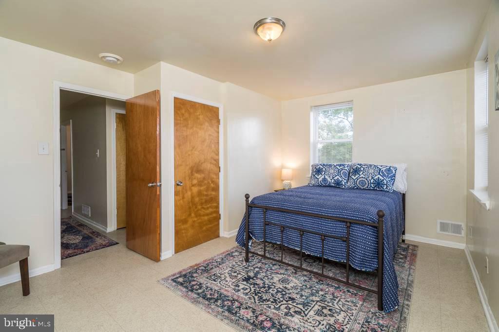 1619 W Master St Property Photo 17