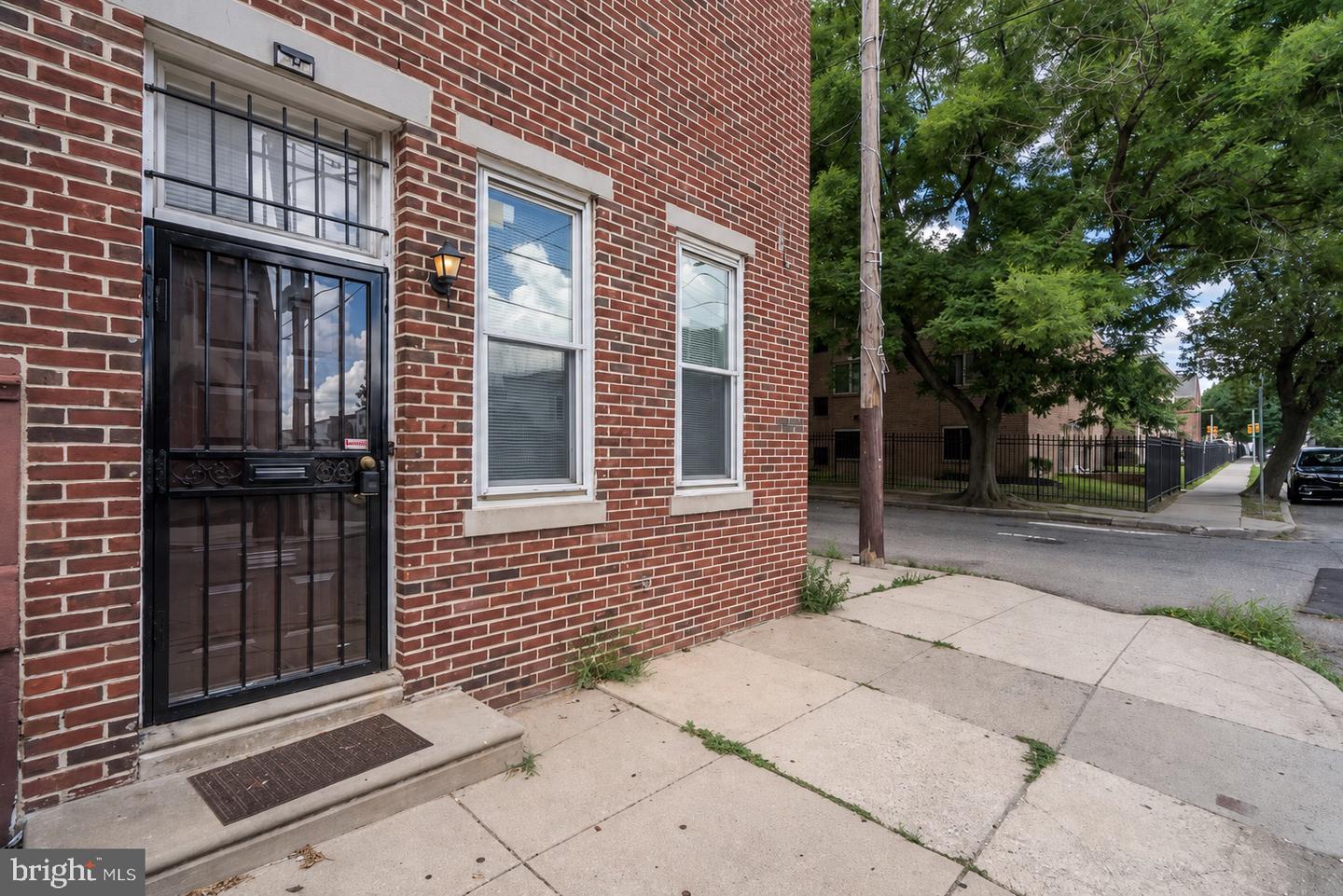 1619 W Master St Property Photo 20