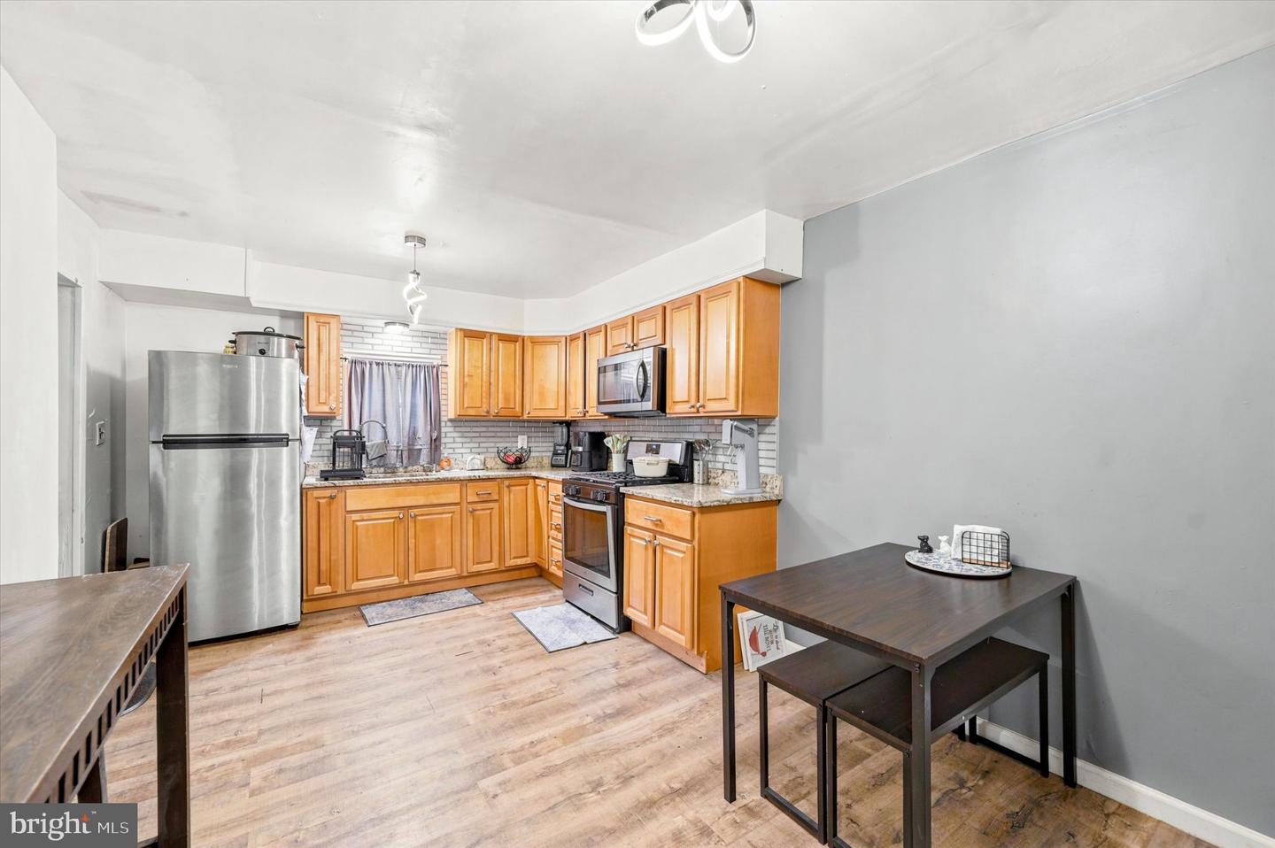 1326 Steinber St Property Photo 14