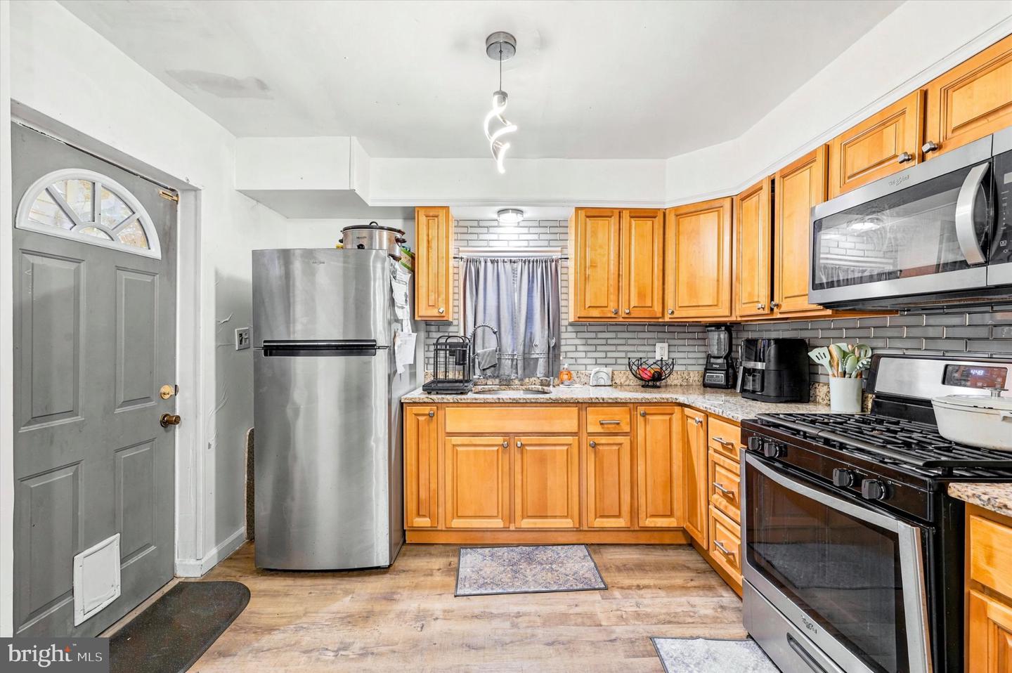1326 Steinber St Property Photo 19